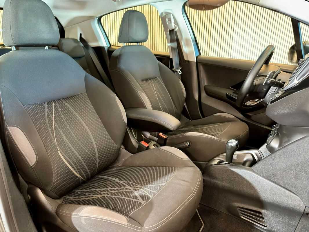 peugeot-208-2012-diesel-1398cc