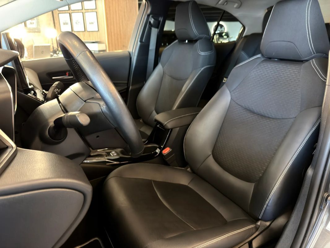 toyota-corolla-2023-hibrido-a-gasolina-1798cc