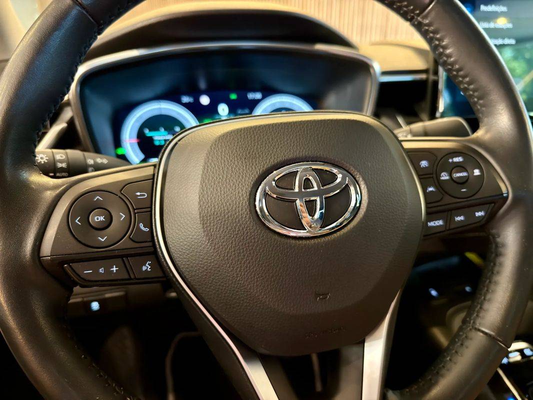 toyota-corolla-2023-hibrido-a-gasolina-1798cc
