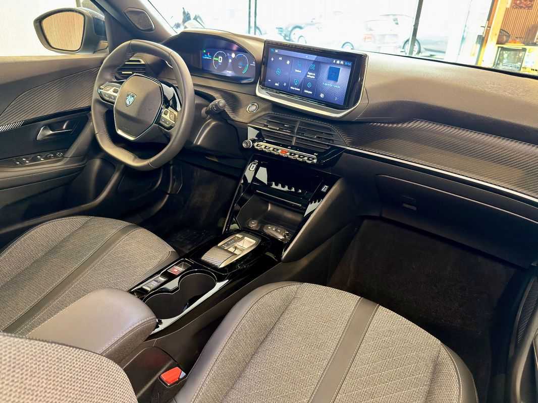 peugeot-2008-2025-eletrico-0cc