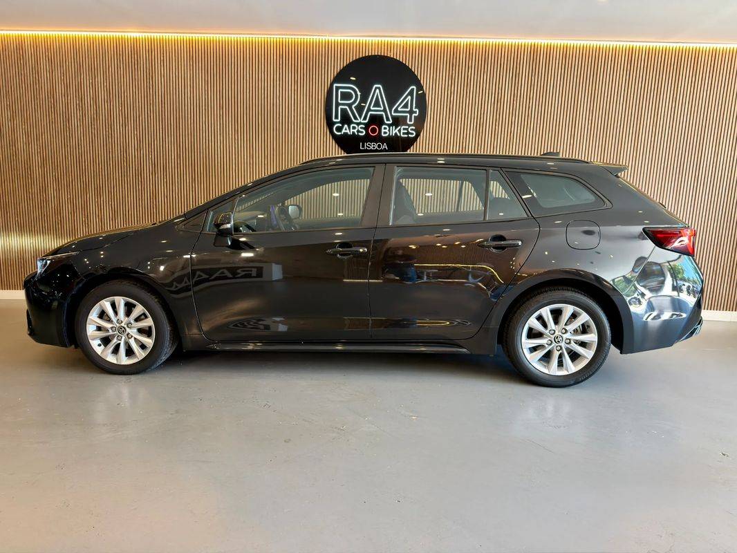 toyota-corolla-2023-hibrido-a-gasolina-1798cc