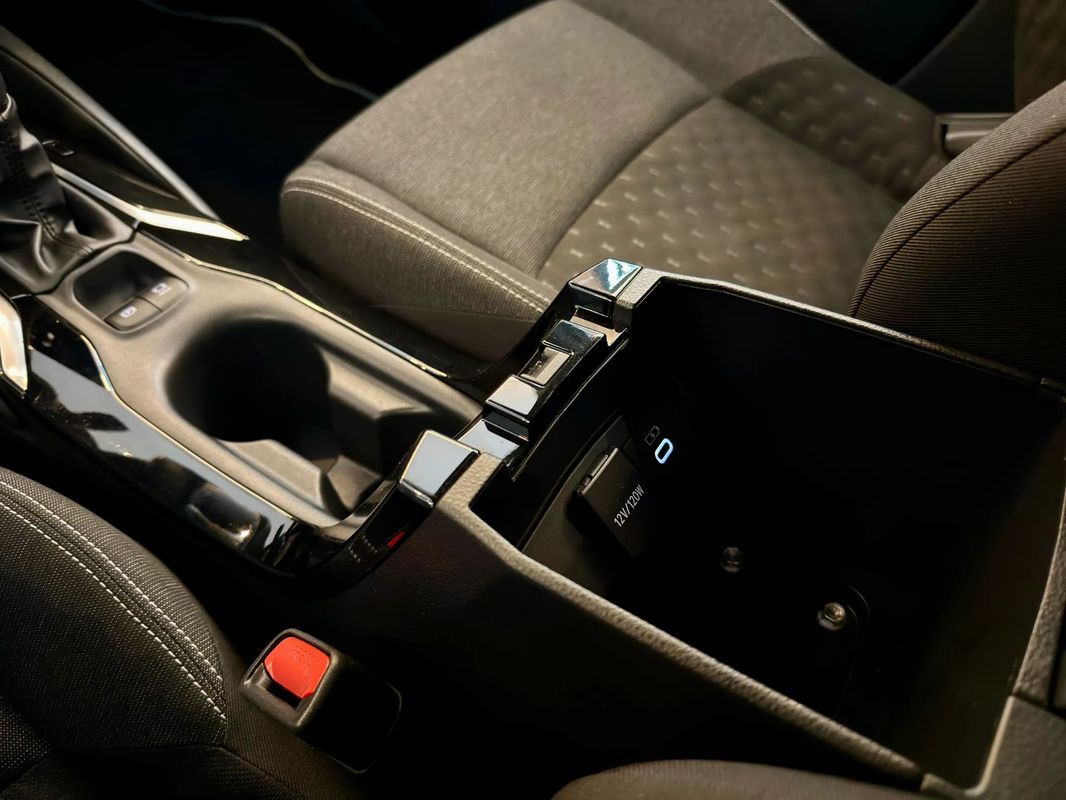 toyota-corolla-2023-hibrido-a-gasolina-1798cc