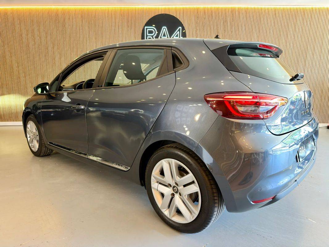 renault-clio-2021-hibrido-a-gasolina-1598cc