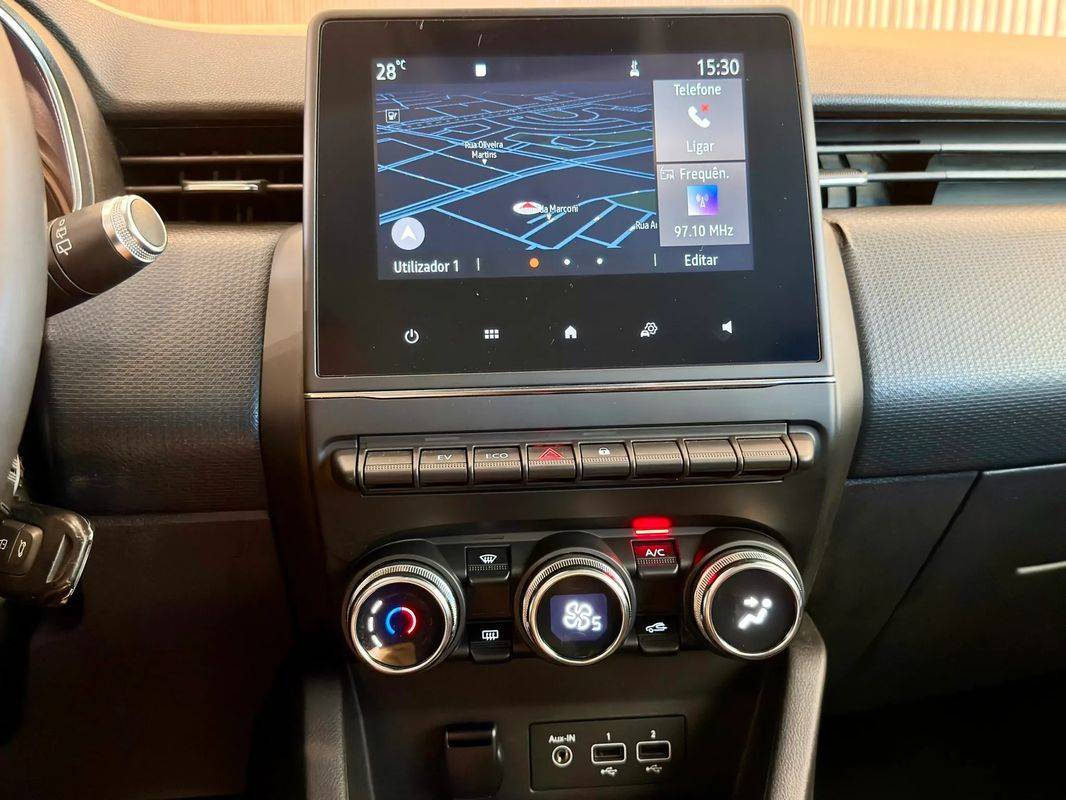 renault-clio-2021-hibrido-a-gasolina-1598cc