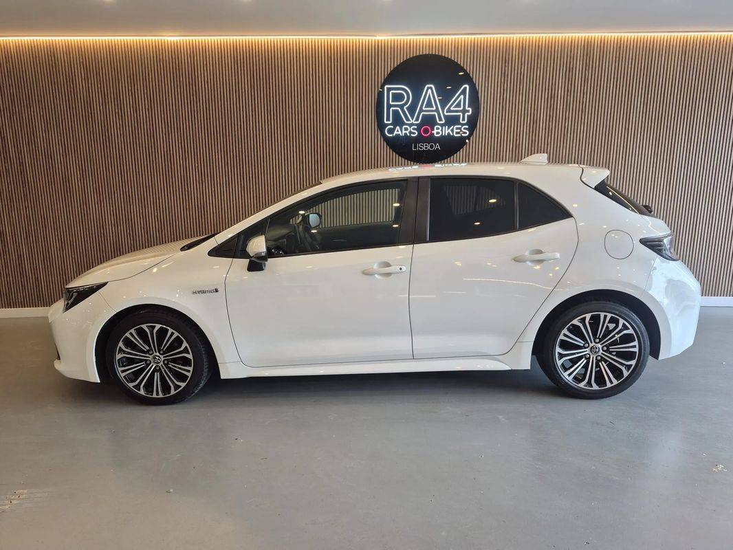 toyota-corolla-2020-hibrido-a-gasolina-1798cc