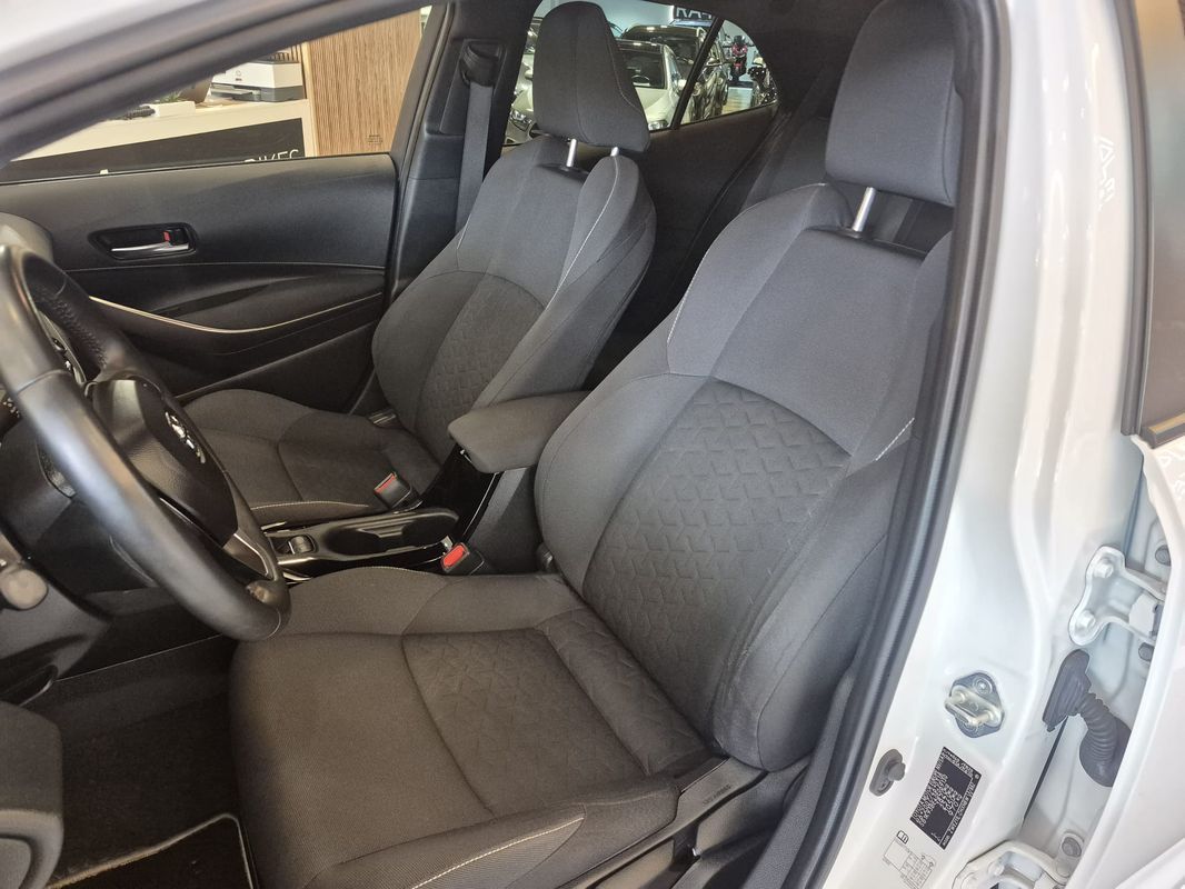 toyota-corolla-2020-hibrido-a-gasolina-1798cc