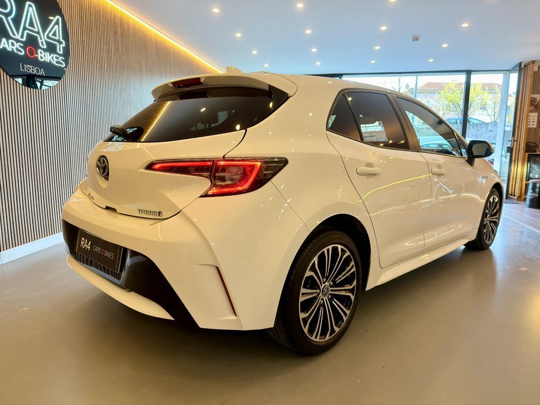 toyota-corolla-2020-hibrido-a-gasolina-1798cc