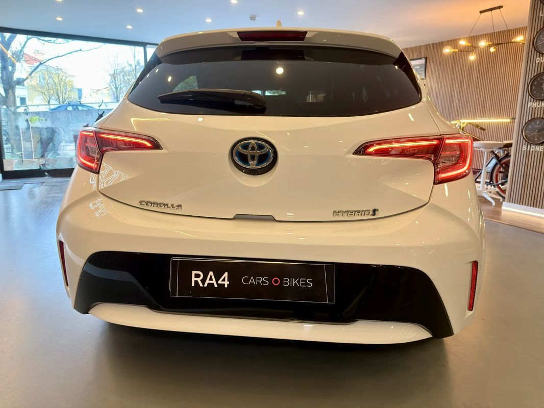 toyota-corolla-2020-hibrido-a-gasolina-1798cc