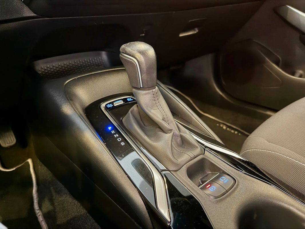toyota-corolla-2020-hibrido-a-gasolina-1798cc