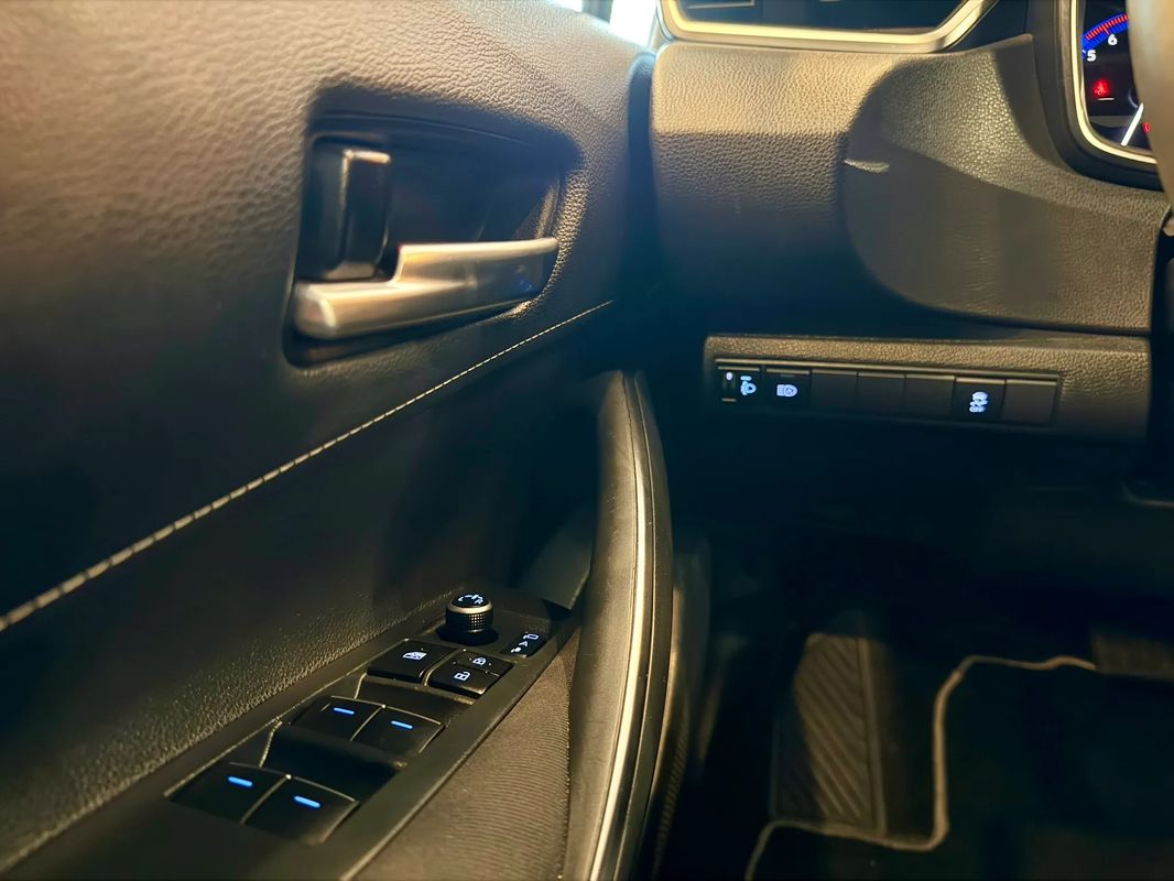 toyota-corolla-2020-hibrido-a-gasolina-1798cc
