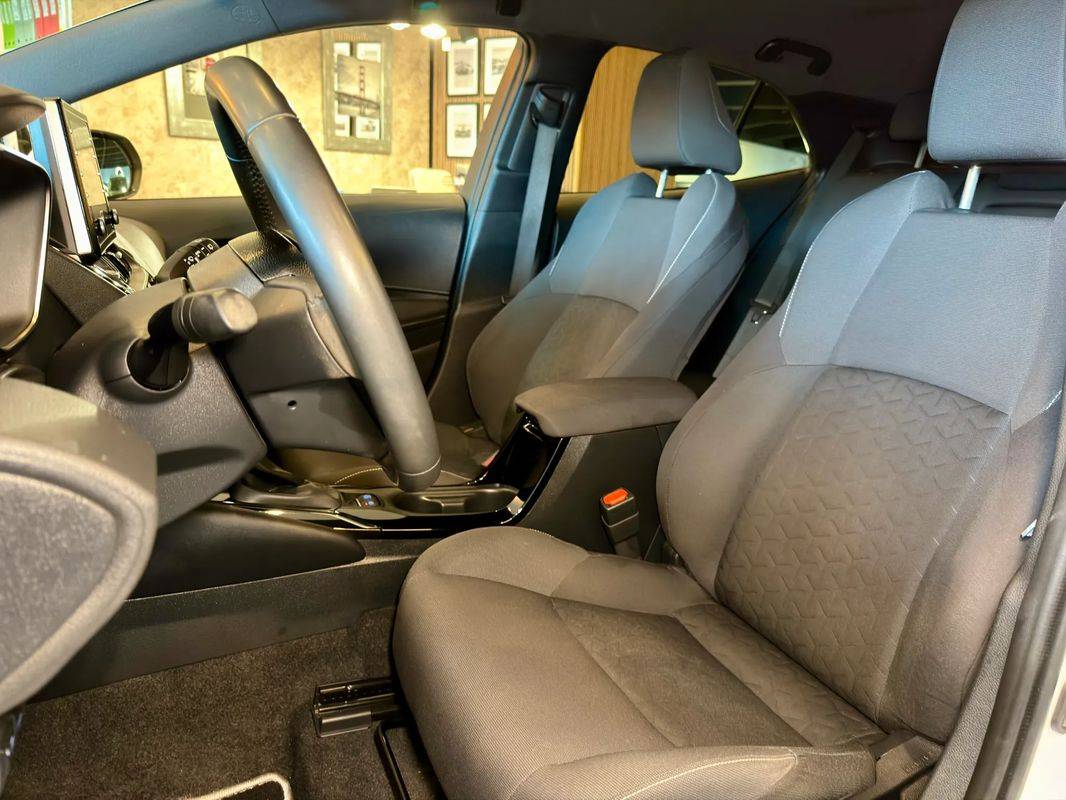 toyota-corolla-2020-hibrido-a-gasolina-1798cc