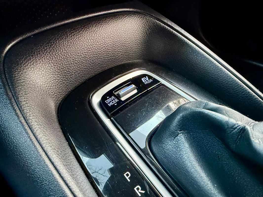 toyota-corolla-2020-hibrido-a-gasolina-1798cc