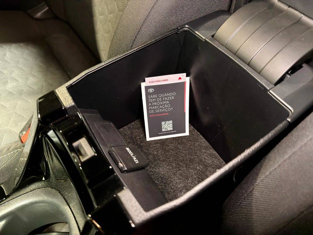 toyota-corolla-2020-hibrido-a-gasolina-1798cc