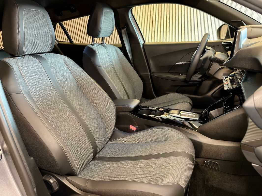 peugeot-2008-2025-eletrico-0cc