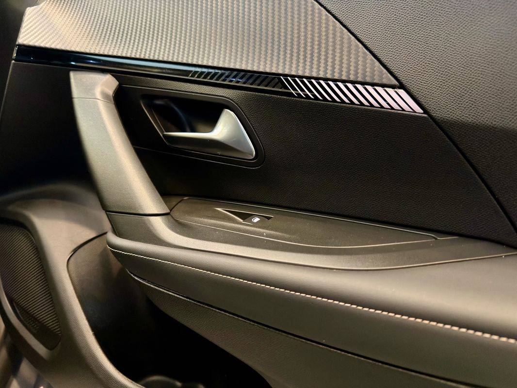 peugeot-2008-2025-eletrico-0cc