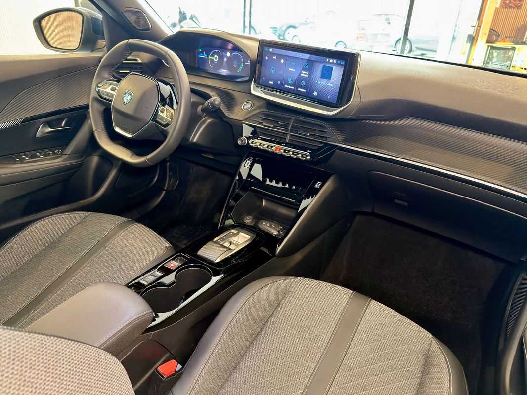 peugeot-2008-2025-eletrico-0cc