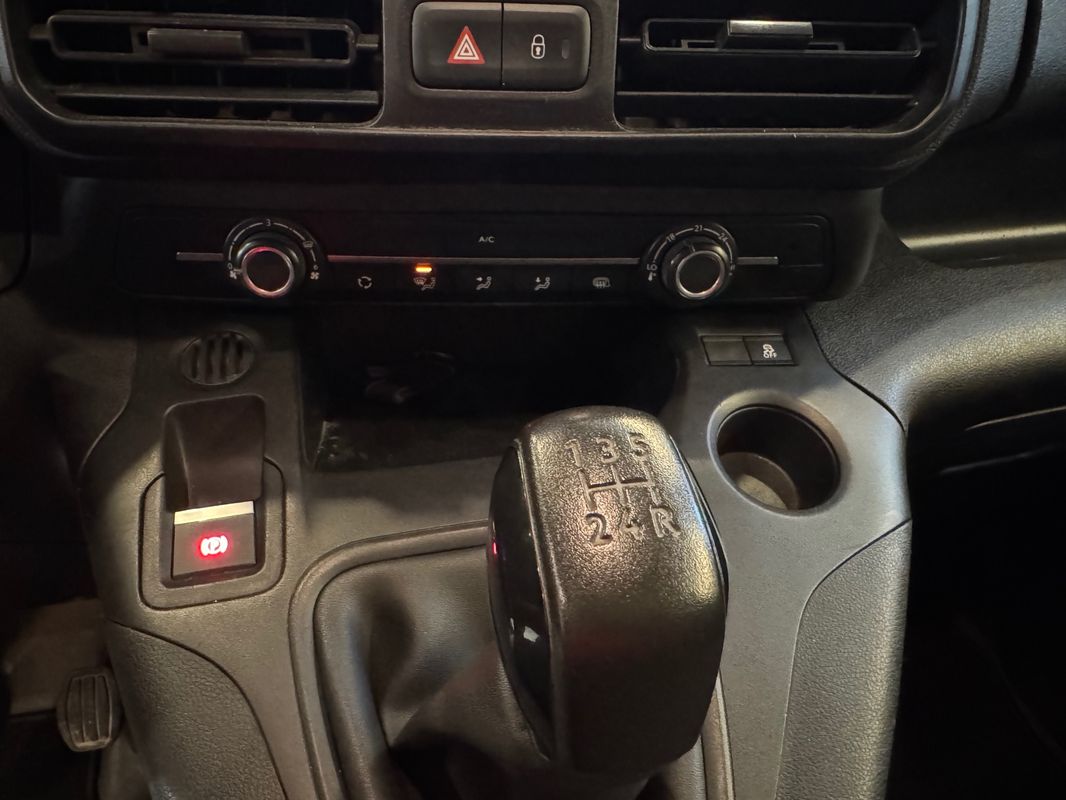 peugeot-partner-2019-diesel-1499cc