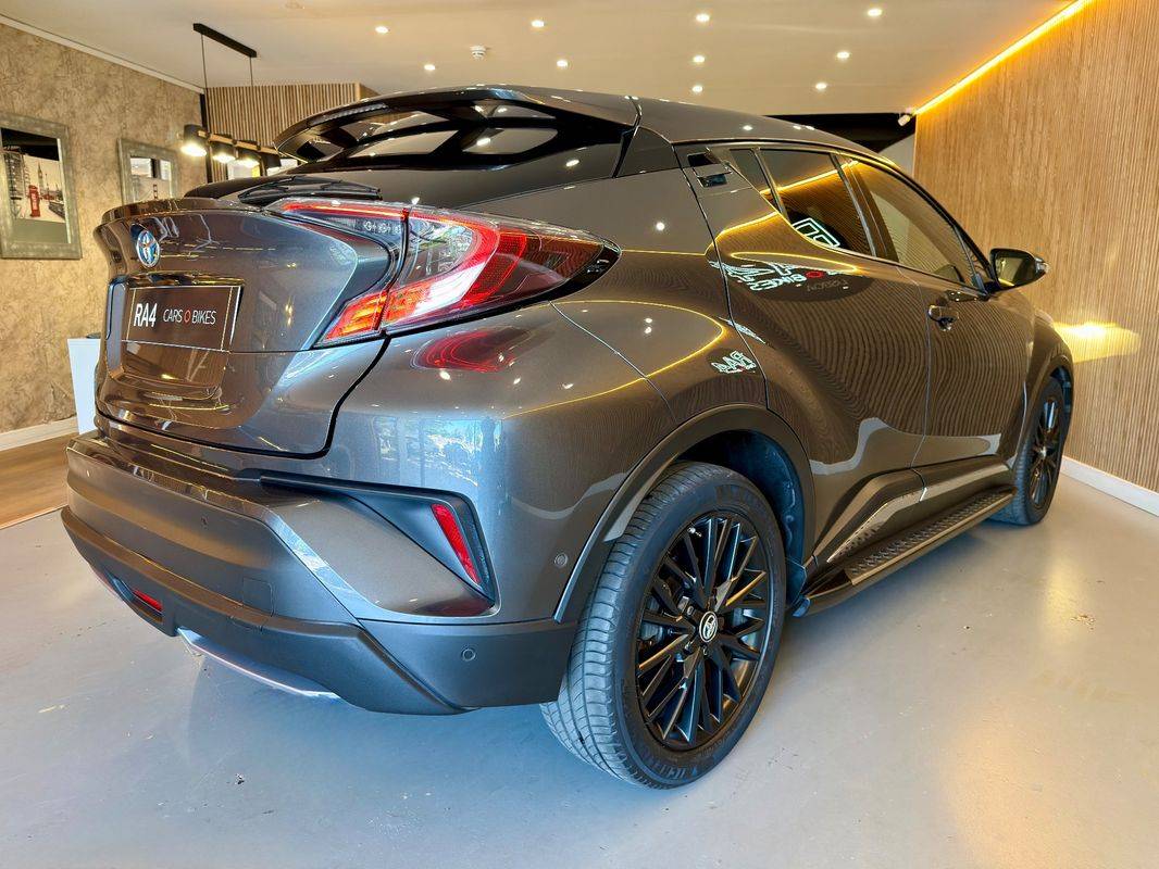 toyota-c-hr-2018-hibrido-a-gasolina-1798cc
