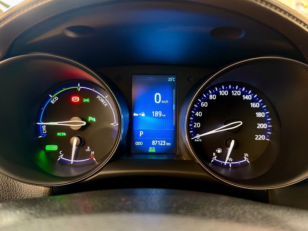 toyota-c-hr-2018-hibrido-a-gasolina-1798cc