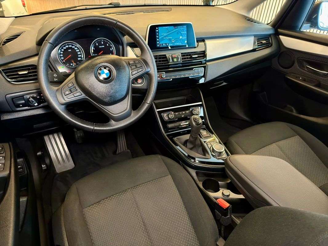 bmw-serie-2-2019-diesel-1496cc