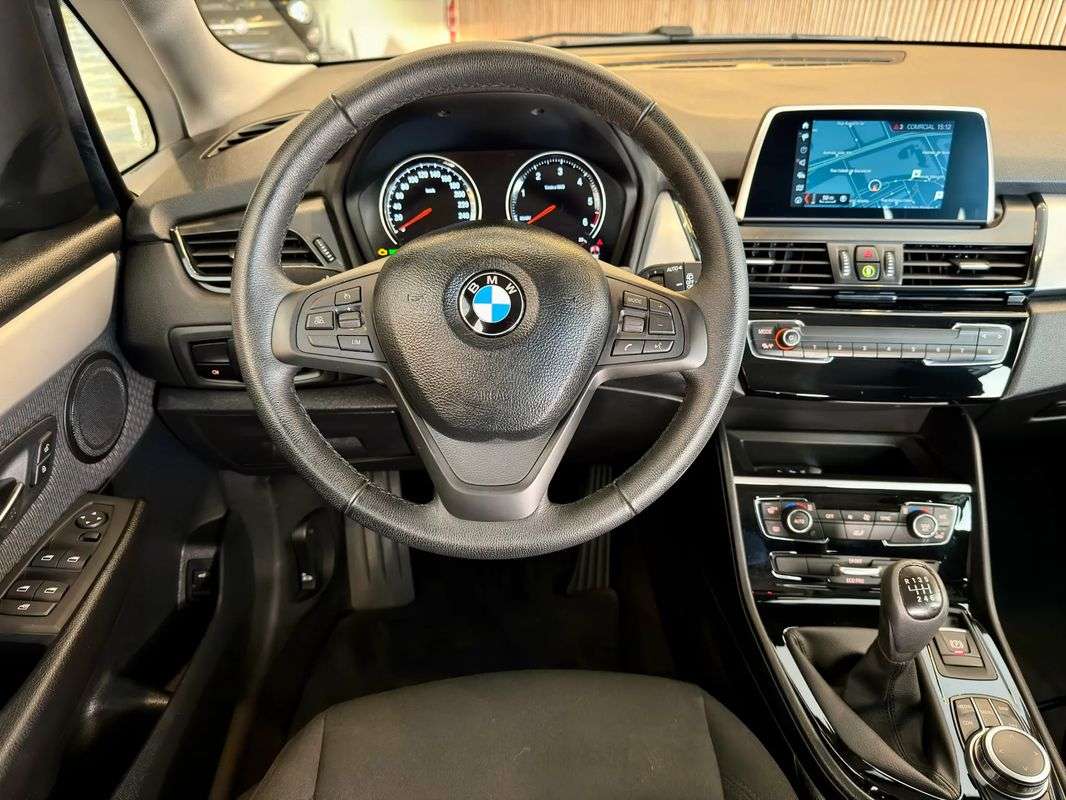 bmw-serie-2-2019-diesel-1496cc