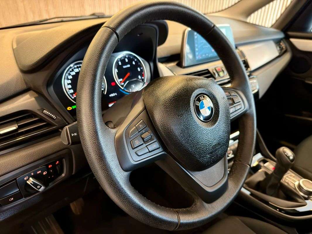 bmw-serie-2-2019-diesel-1496cc