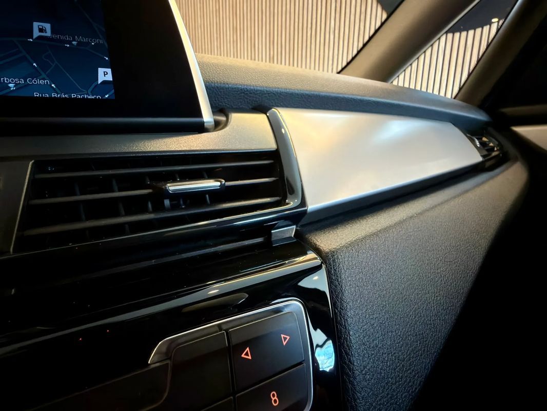 bmw-serie-2-2019-diesel-1496cc