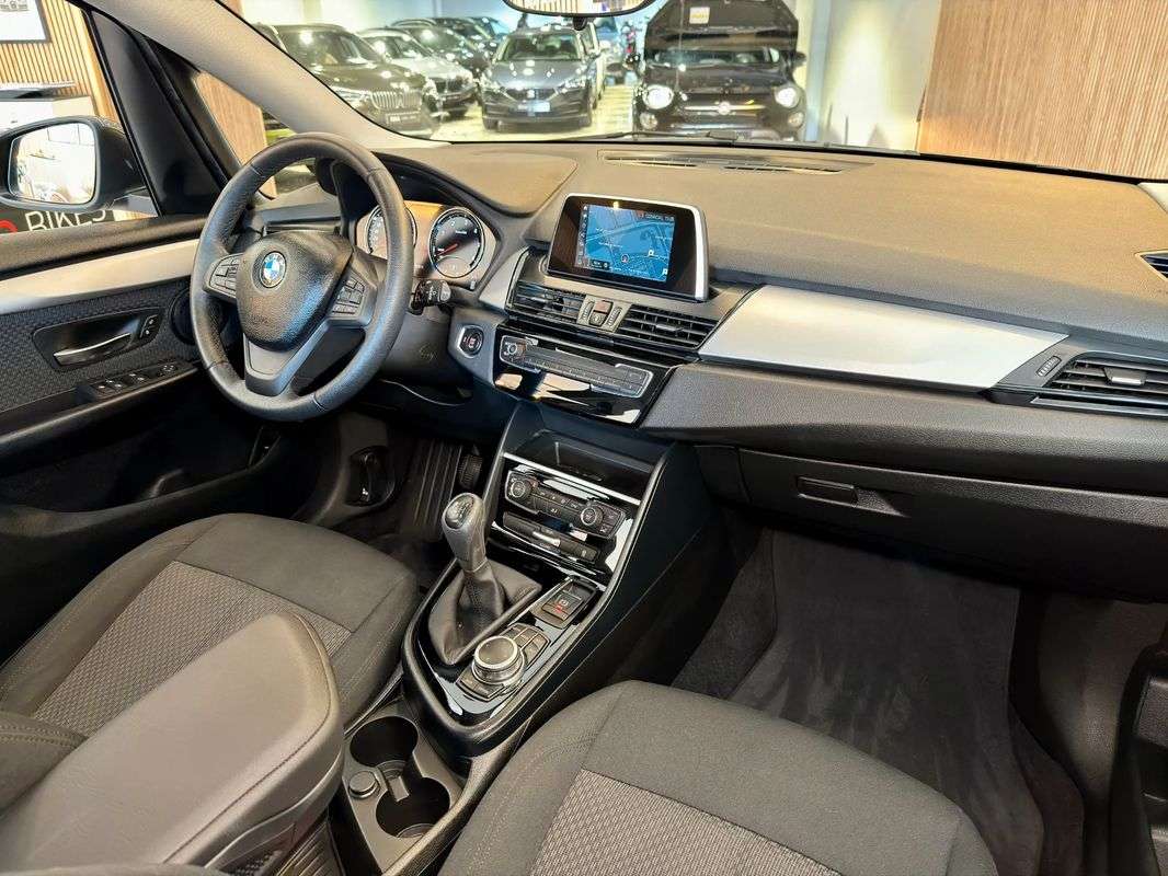 bmw-serie-2-2019-diesel-1496cc
