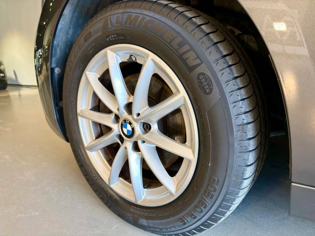 bmw-serie-2-2019-diesel-1496cc