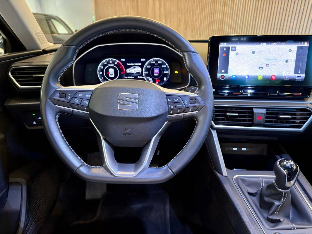 seat-leon-2023-gasolina-999cc
