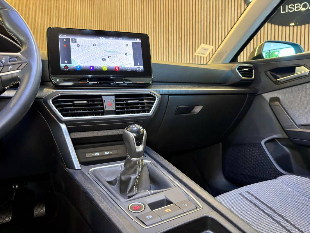 seat-leon-2023-gasolina-999cc
