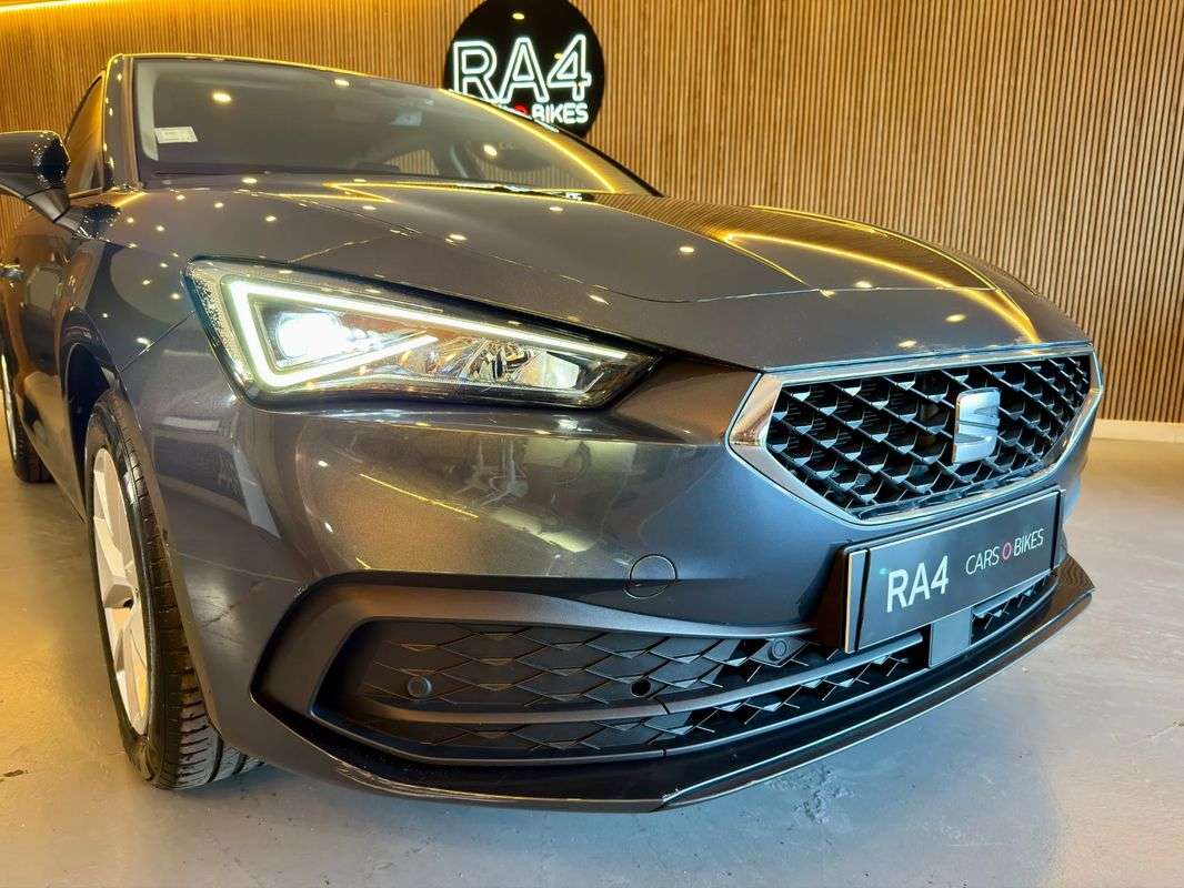 seat-leon-2023-gasolina-999cc