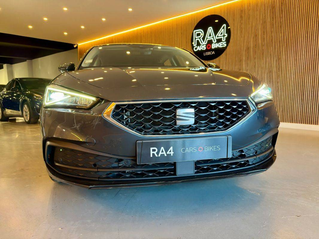 seat-leon-2023-gasolina-999cc