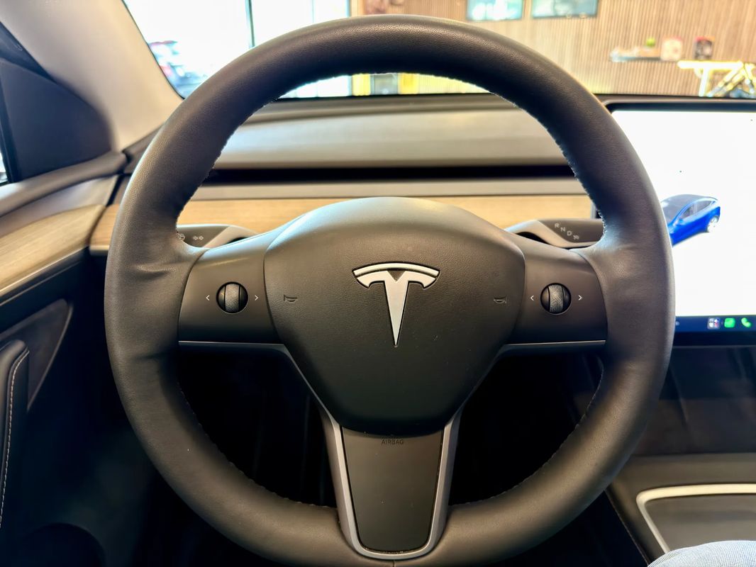 tesla-model-y-2022-eletrico-0cc
