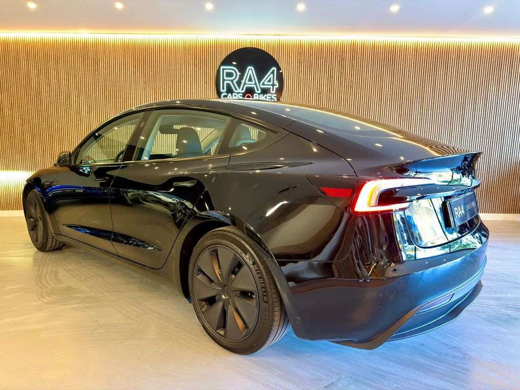 tesla-model-3-2024-eletrico-0cc