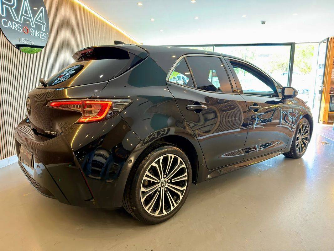 toyota-corolla-2022-hibrido-a-gasolina-1798cc