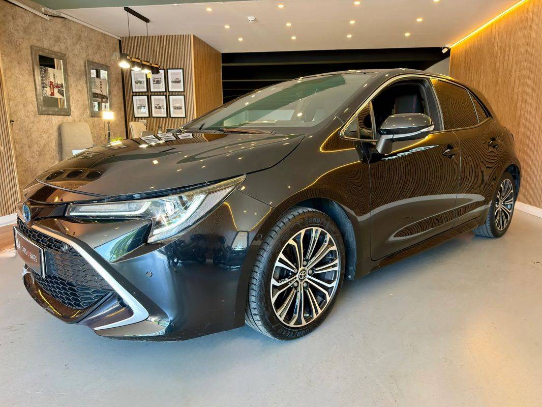 toyota-corolla-2022-hibrido-a-gasolina-1798cc