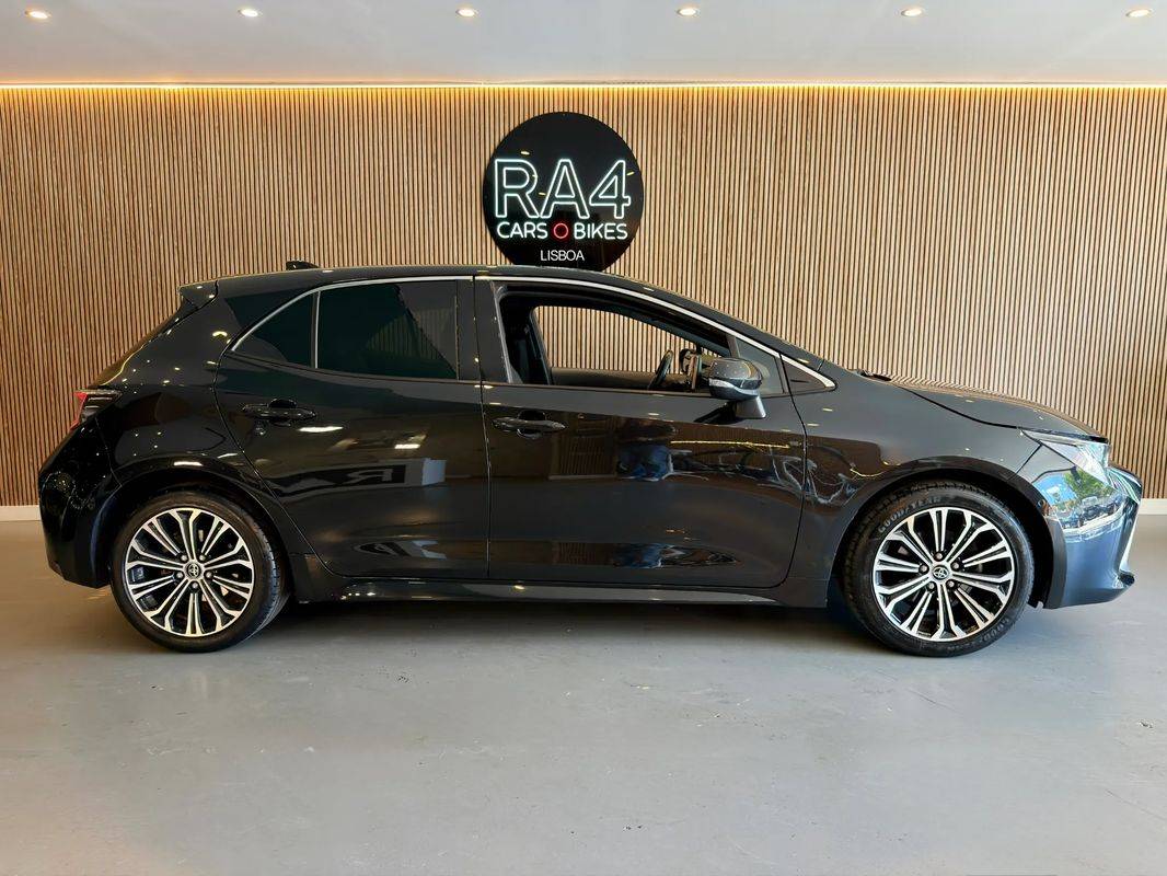 toyota-corolla-2022-hibrido-a-gasolina-1798cc