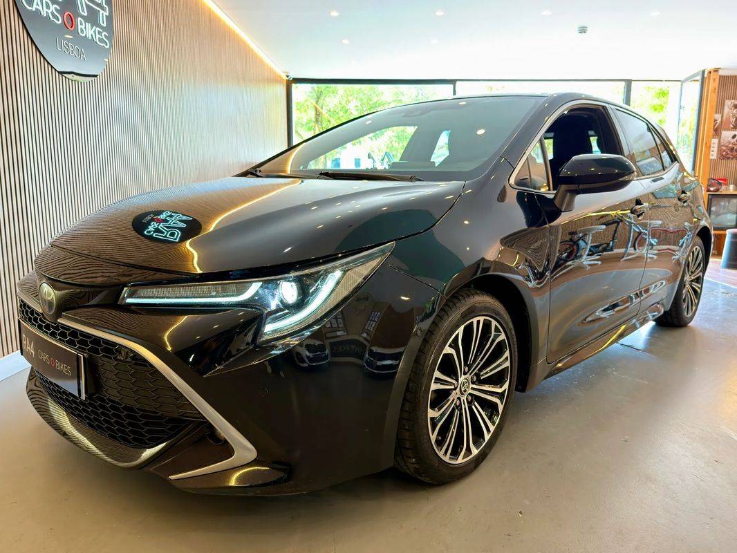 toyota-corolla-2022-hibrido-a-gasolina-1798cc