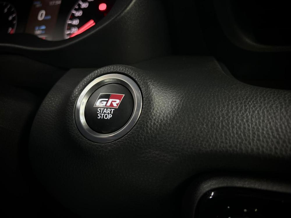 toyota-yaris-2022-gasolina-1618cc