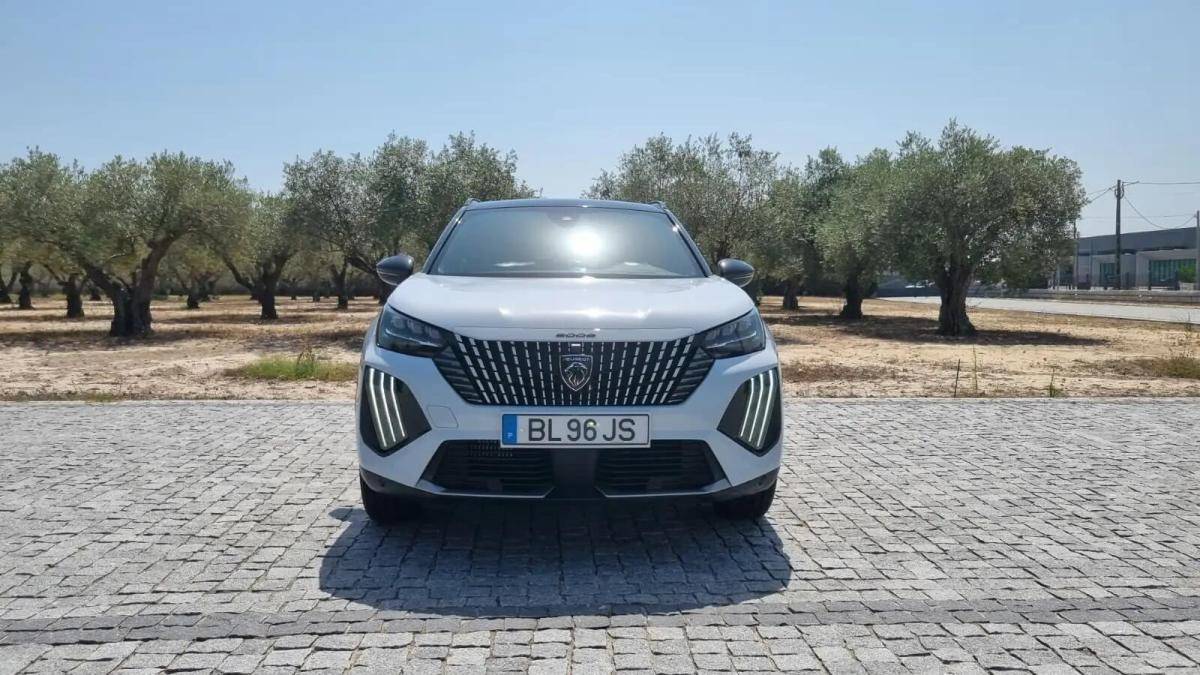 peugeot-2008-2024-gasolina-1199cc