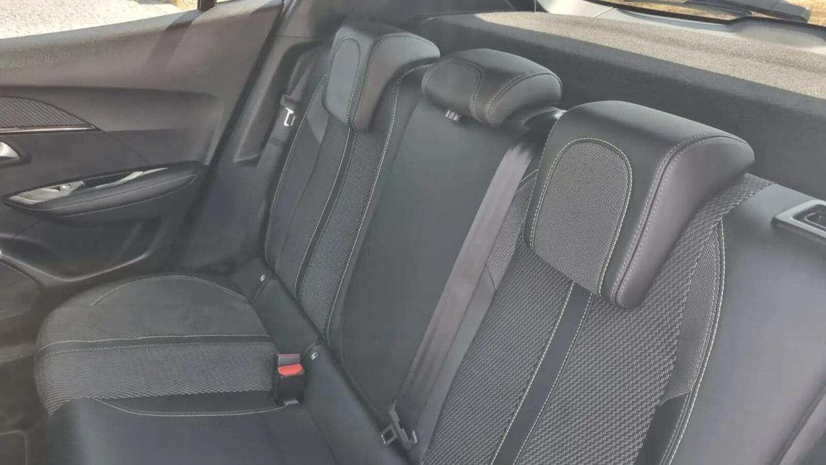 peugeot-2008-2024-gasolina-1199cc