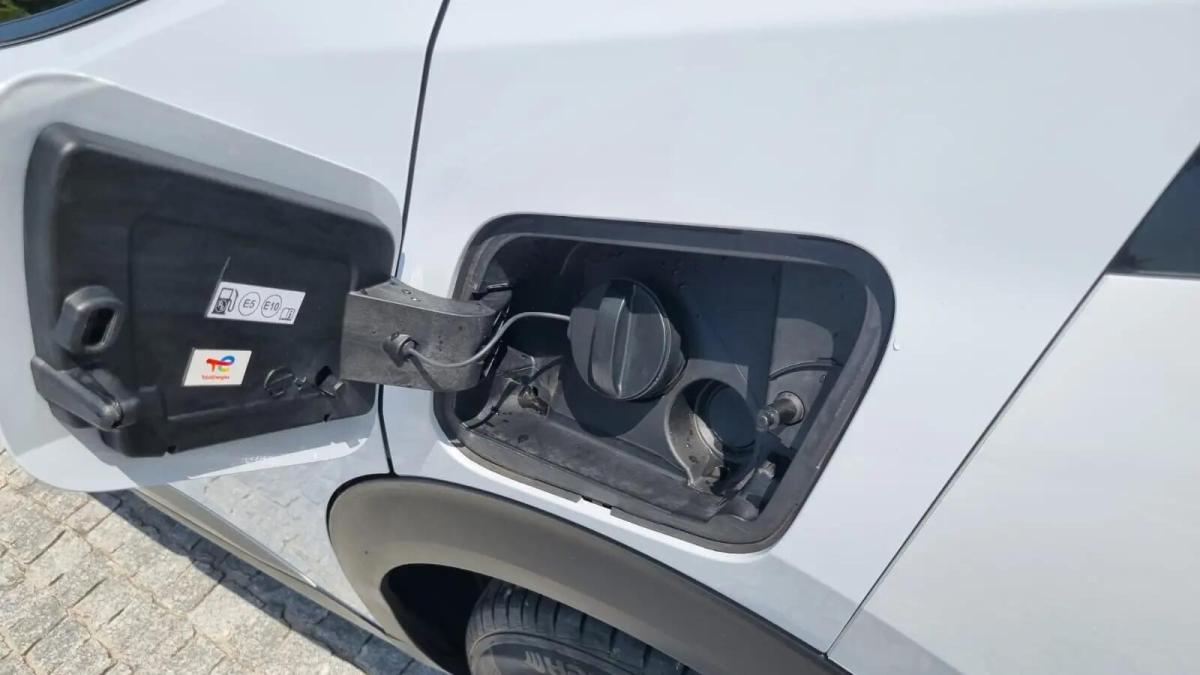 peugeot-2008-2024-gasolina-1199cc