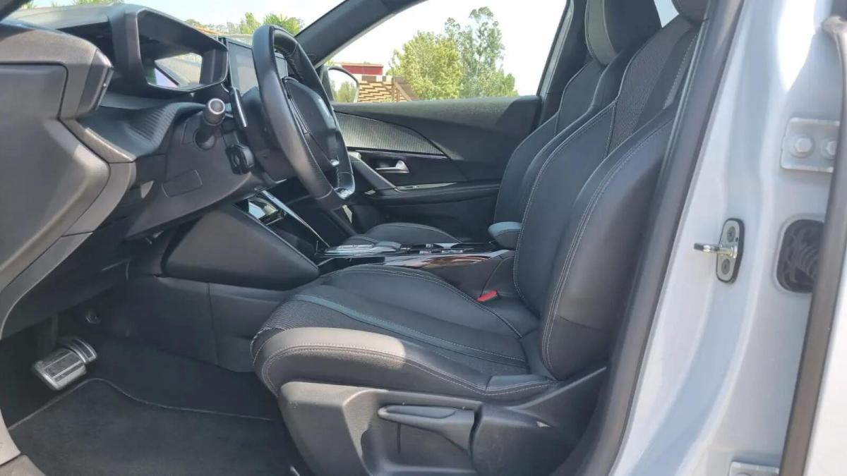 peugeot-2008-2024-gasolina-1199cc