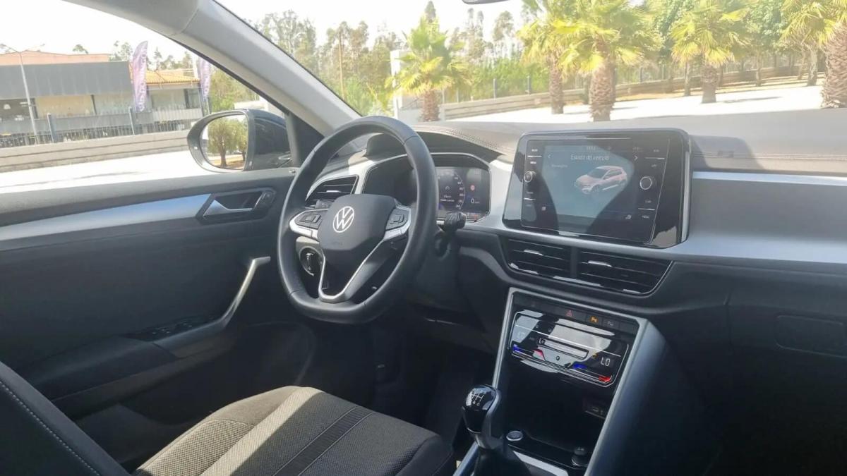 volkswagen-t-roc-2025-gasolina-999cc