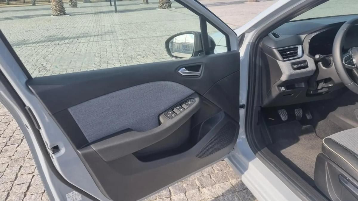 renault-clio-2025-gpl-999cc
