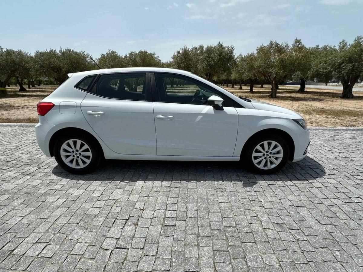 seat-ibiza-2023-gasolina-999cc
