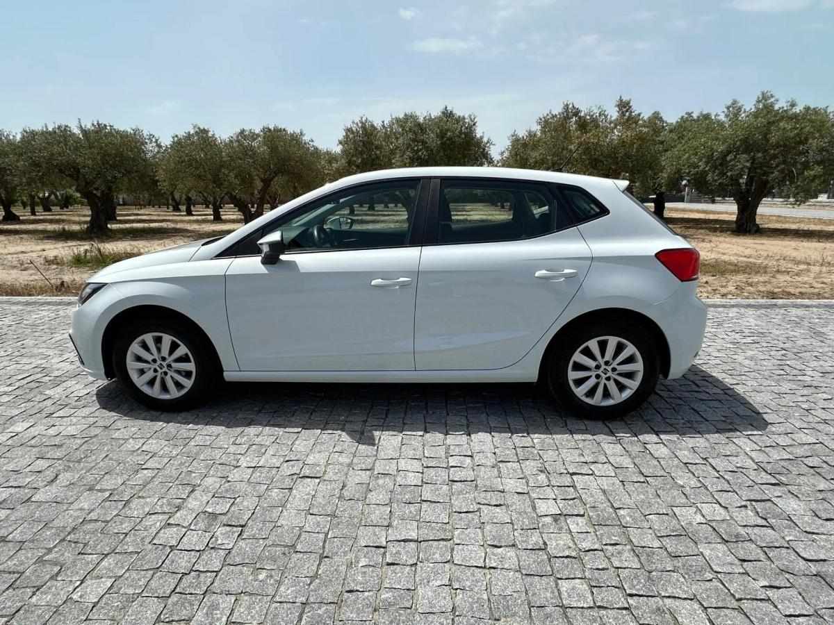 seat-ibiza-2023-gasolina-999cc