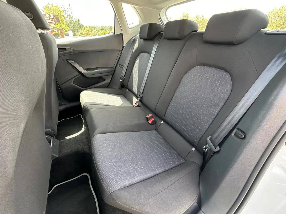 seat-ibiza-2023-gasolina-999cc