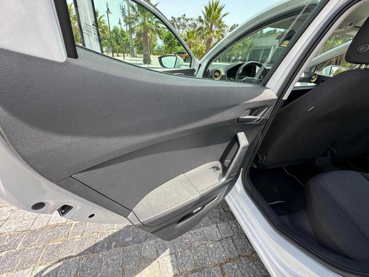 seat-ibiza-2023-gasolina-999cc